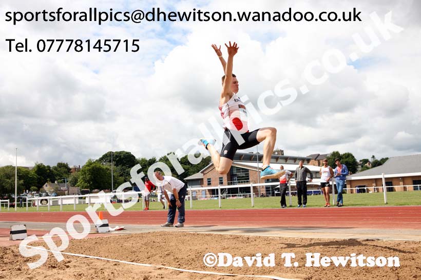 Senior mens 100 metres, EAP International Combined Events, Hexham Northumberland. Photo: David T. Hewitson/Sports for All Pics